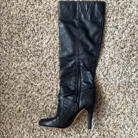 Leather knee high boots - Picture 2 of 2